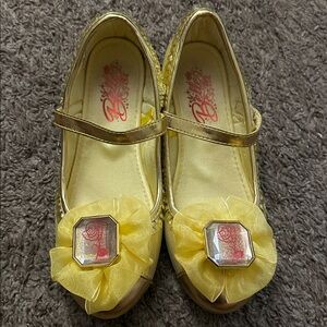 Gold Mary Jane Shoes with Yellow Flower Accent